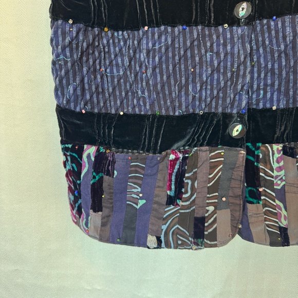 NADYA Art to Wear Reversible Velvet Silk Patchwork Vest - Picture 4 of 14